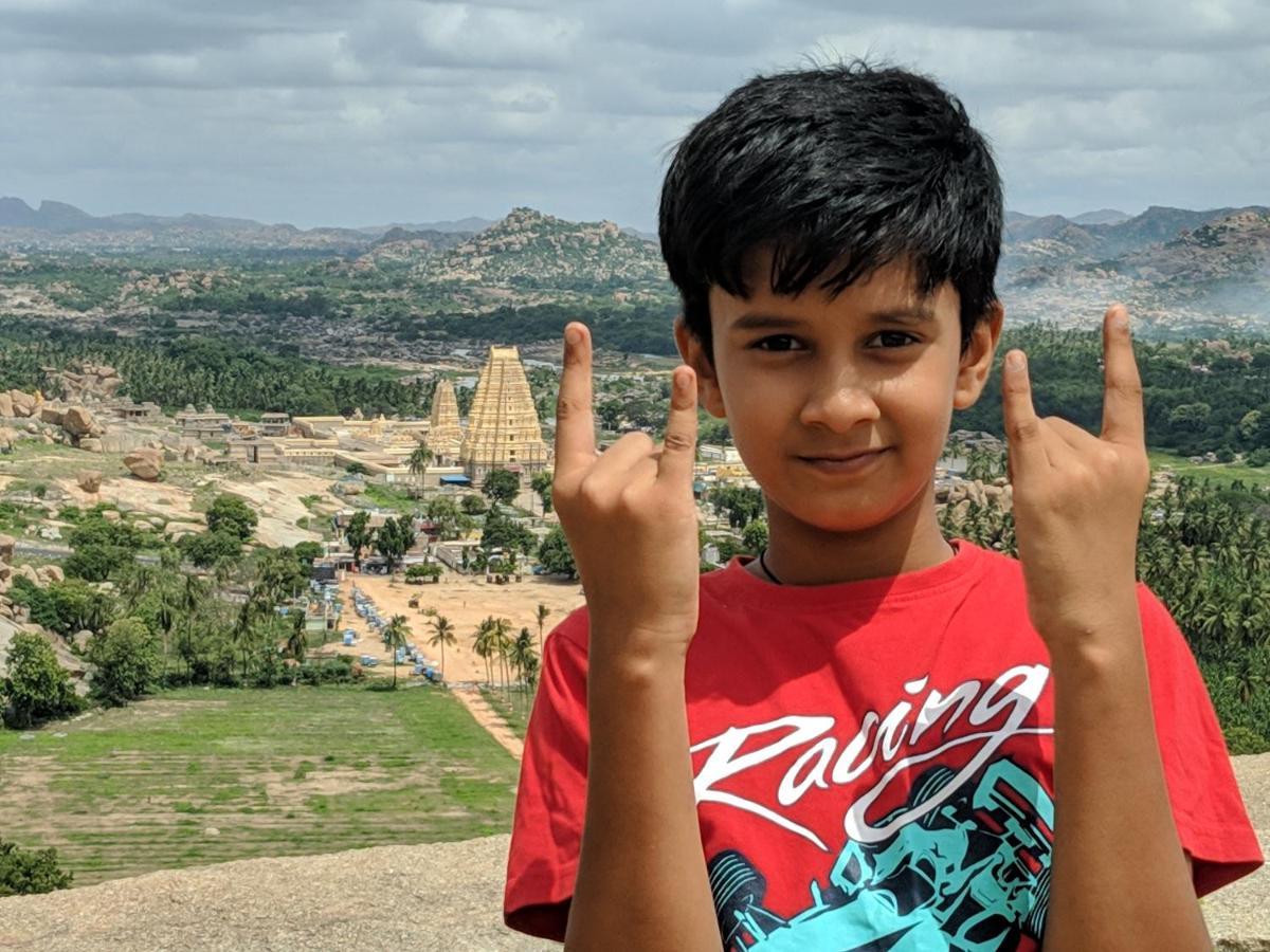 Hotel Varsha Hampi Kültér fotó