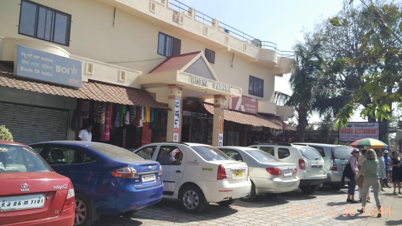 Hotel Varsha Hampi Kültér fotó